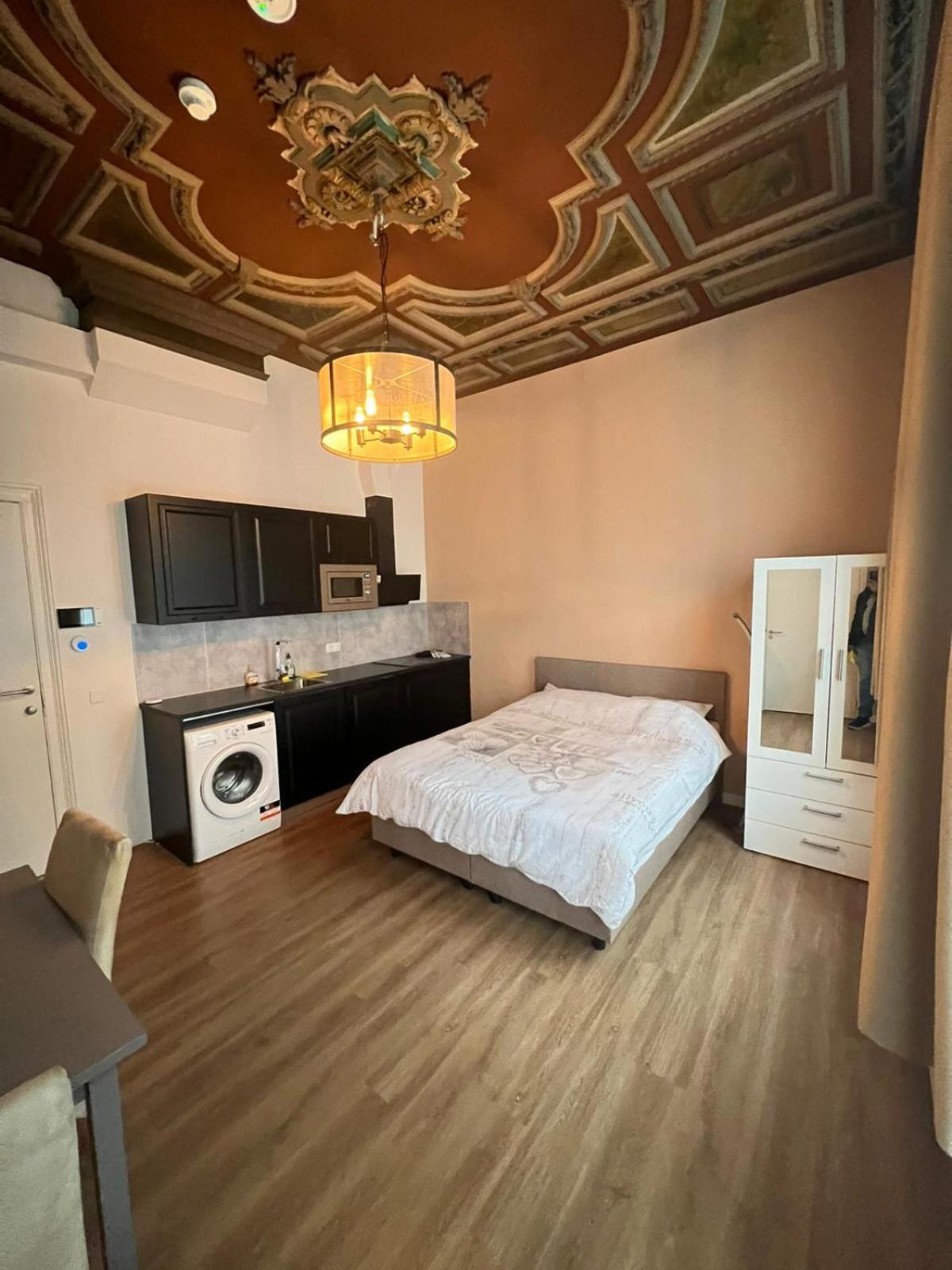 Rotterdam Inn Apartahotel